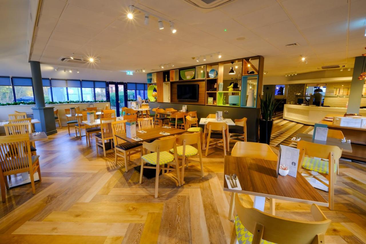Holiday Inn Warrington By Ihg Eksteriør bilde