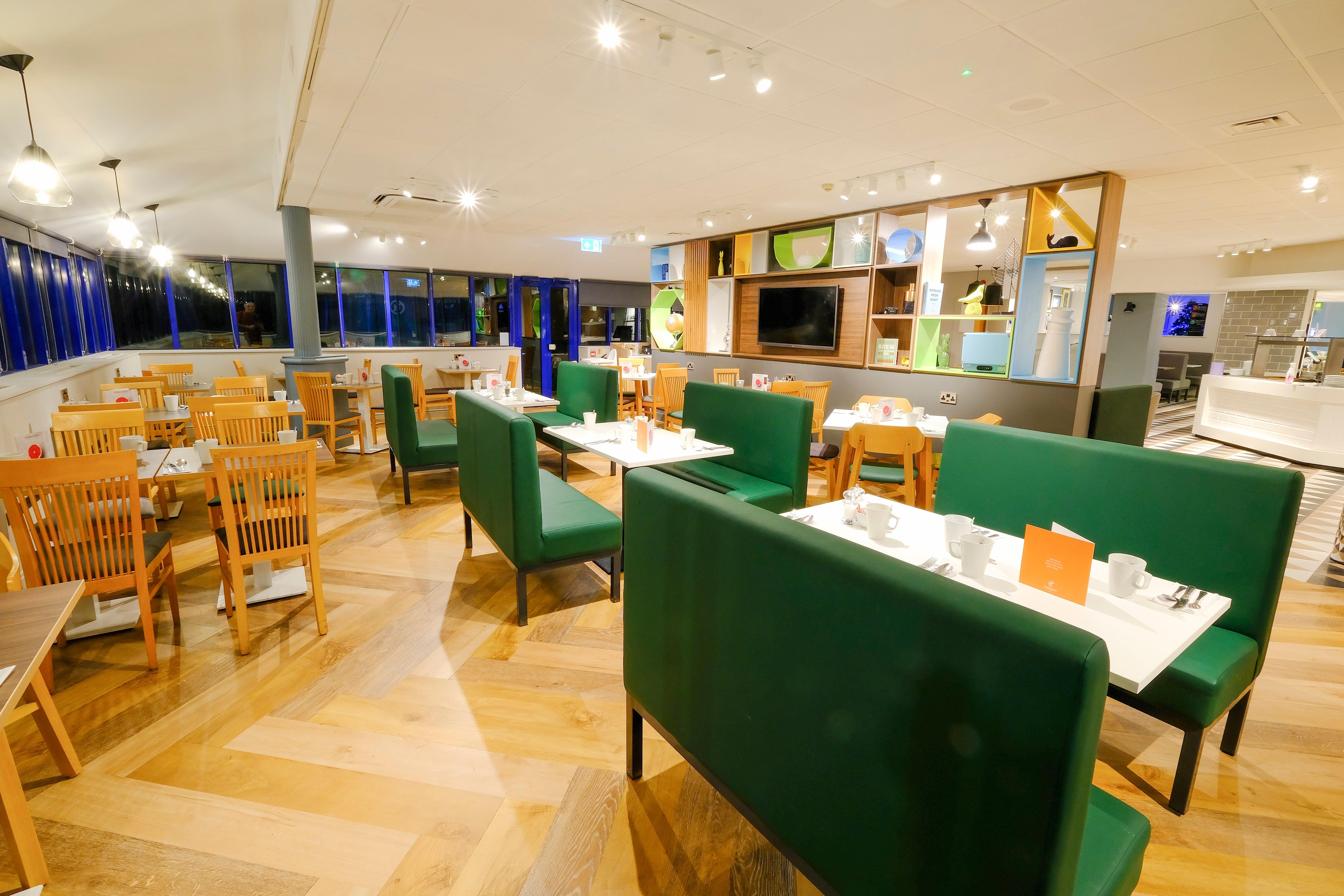 Holiday Inn Warrington By Ihg Eksteriør bilde