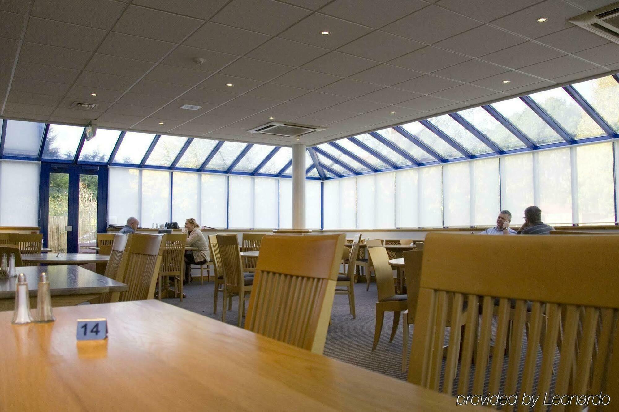 Holiday Inn Warrington By Ihg Eksteriør bilde